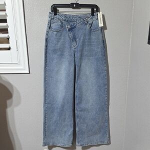 Commense Asymmetric Waist Light Blue Wide-Leg High-Rise Jeans Size L